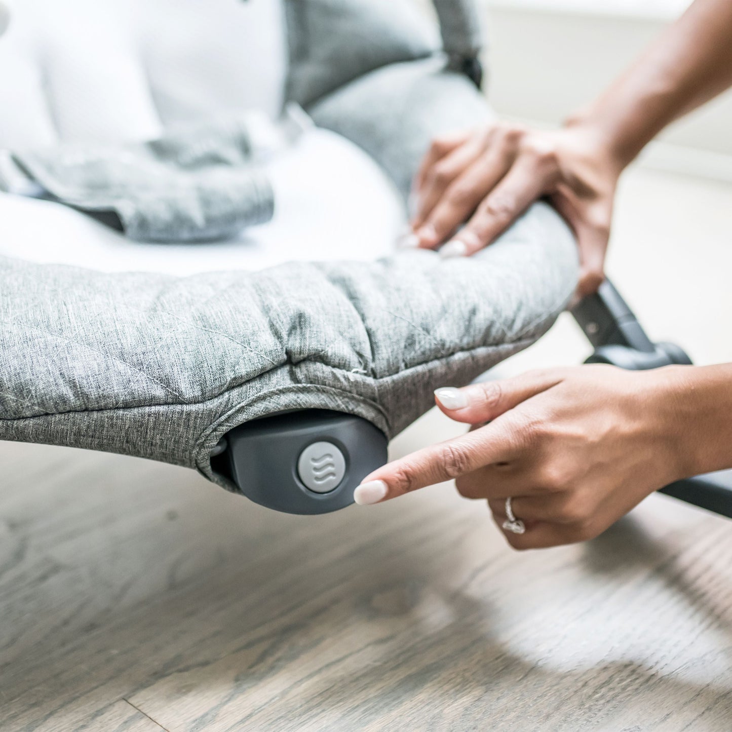 YUMBA™ Stilvoller tragbarer Schaukler & Wippe